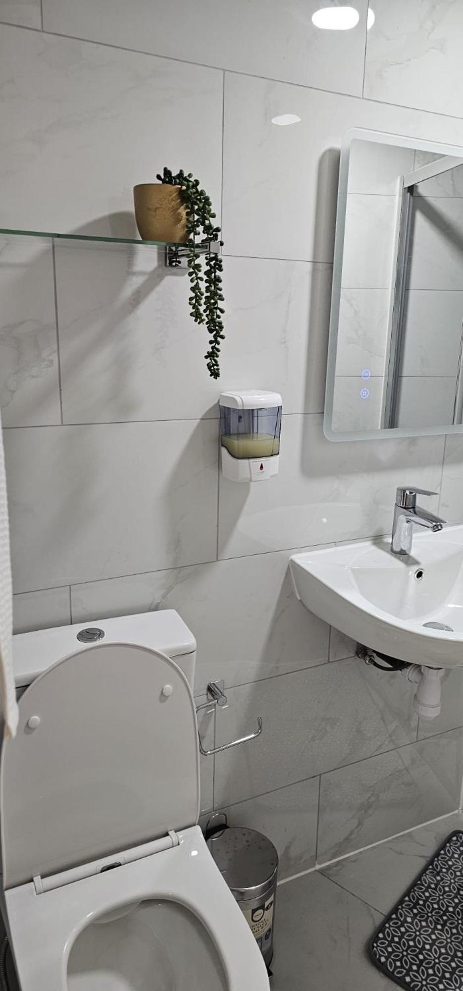 Cozy Studio Near To Tube Station Redbridge Екстер'єр фото